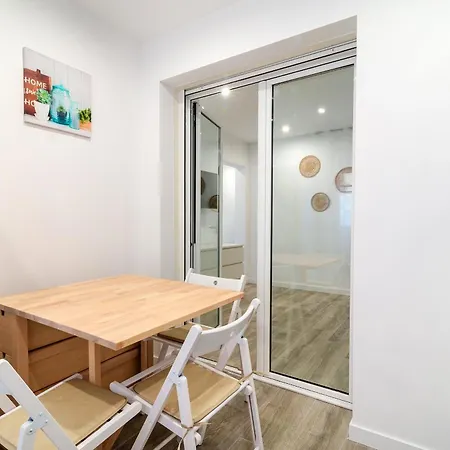 Pisos Plaza Paris Apartment Lloret de Mar