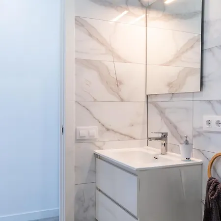 Apartment Pisos Plaza Paris