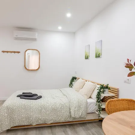 Pisos Plaza Paris Apartment Lloret de Mar