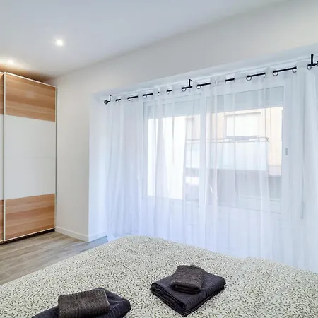 Pisos Plaza Paris Apartment Lloret de Mar