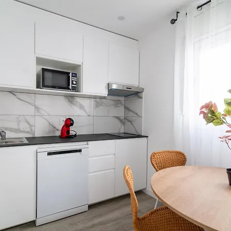 Pisos Plaza Paris Apartment Lloret de Mar