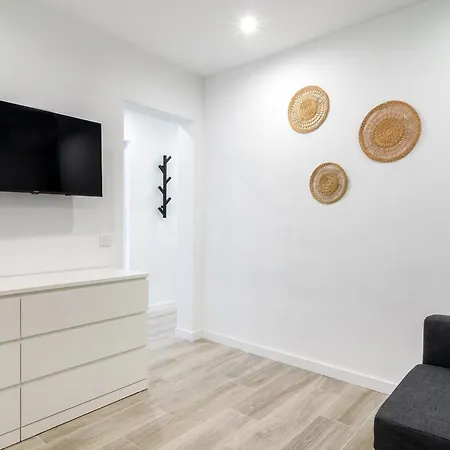 Pisos Plaza Paris Λορέτ Ντε Μαρ