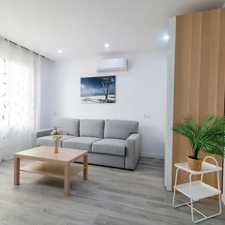 Pisos Plaza Paris * Λορέτ Ντε Μαρ